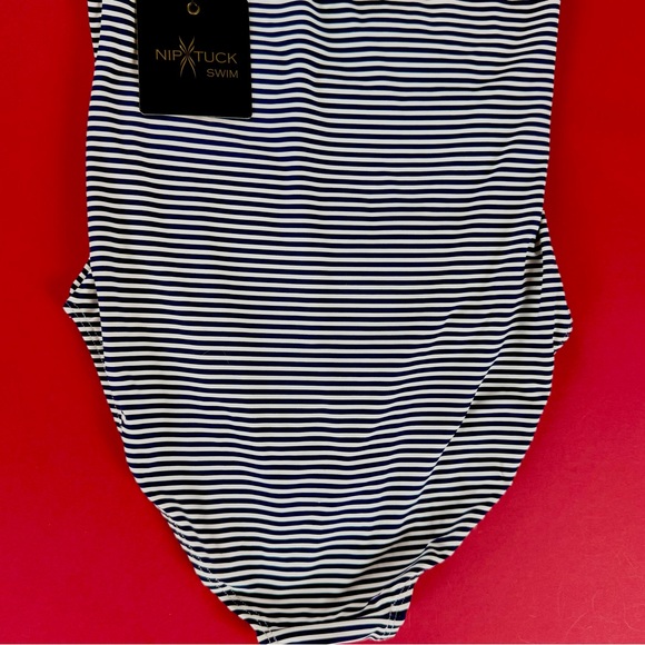 Nip Tuck Swim MultiCup Bra Striped Swimsuit - Picture 3 of 4